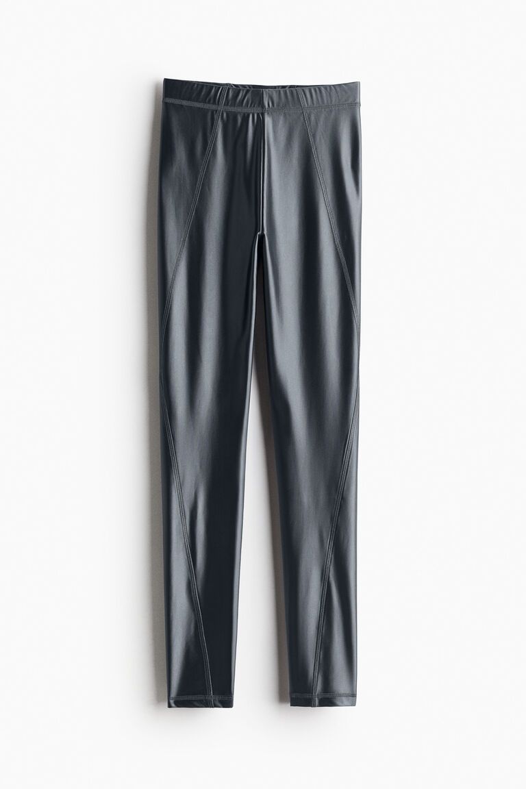 Flatlock-seam leggings