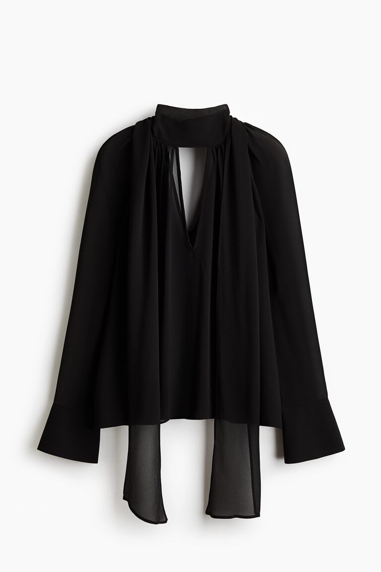 Scarf-collar blouse