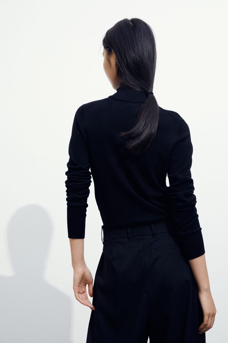 Polo-neck jumper