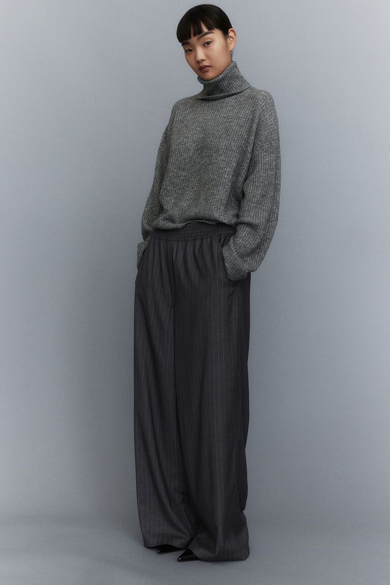 Oversized polo-neck jumper