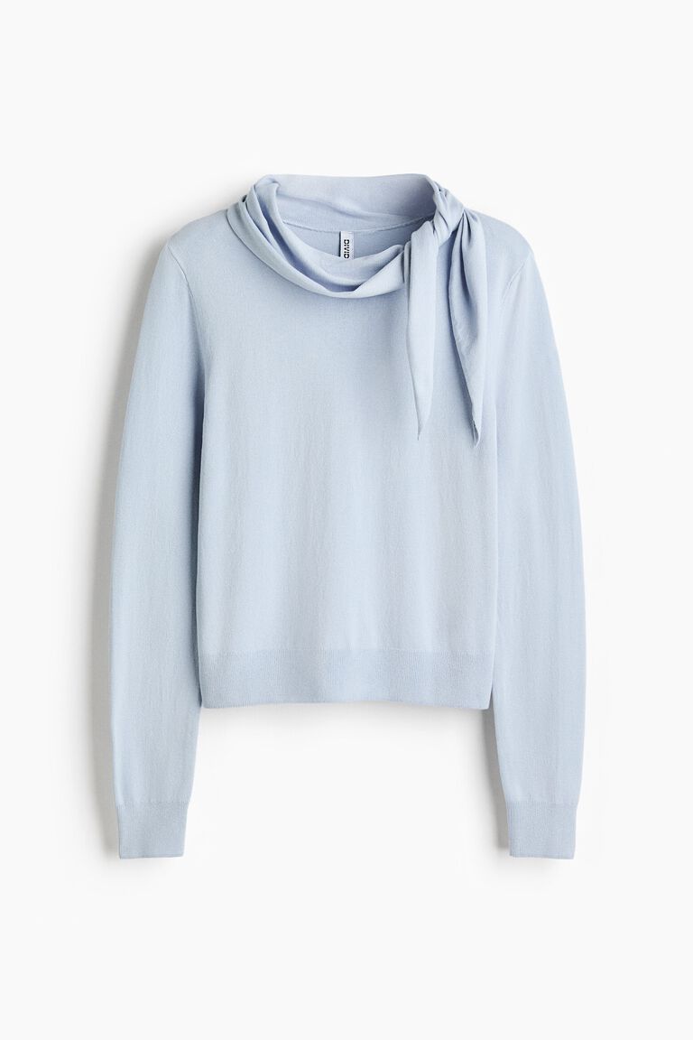 Scarf-collar jumper