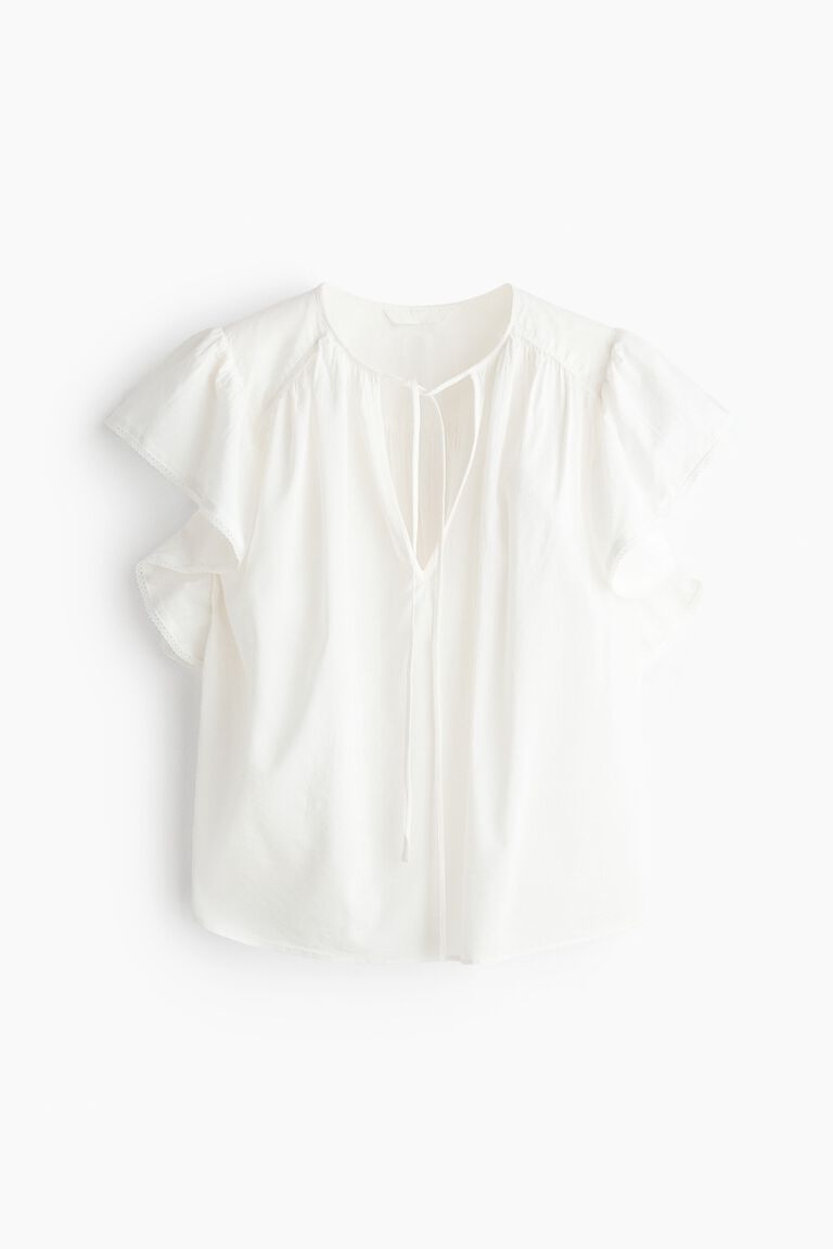 Flutter-sleeved lace-trimmed blouse