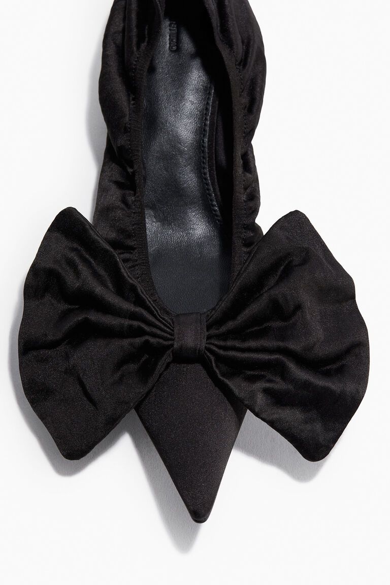 Bow-detail court shoes