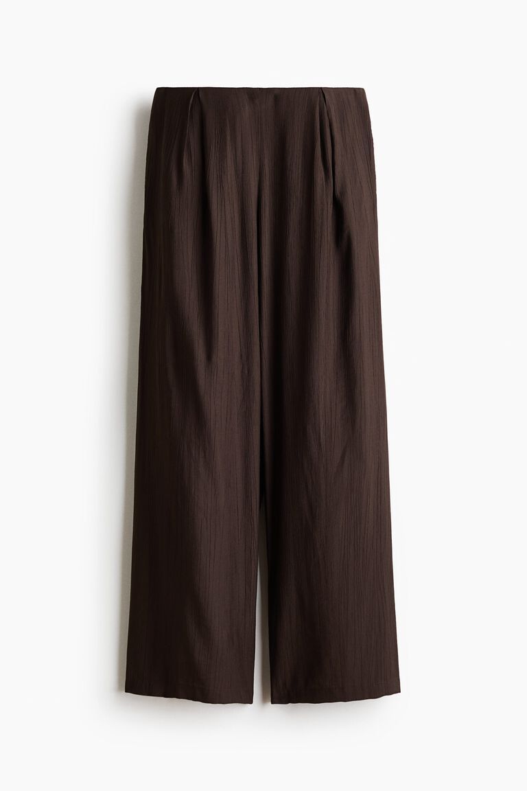 Crinkled viscose-blend trousers