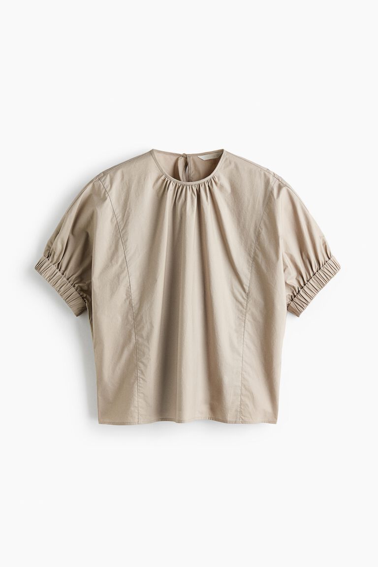 Batwing-sleeved cotton top