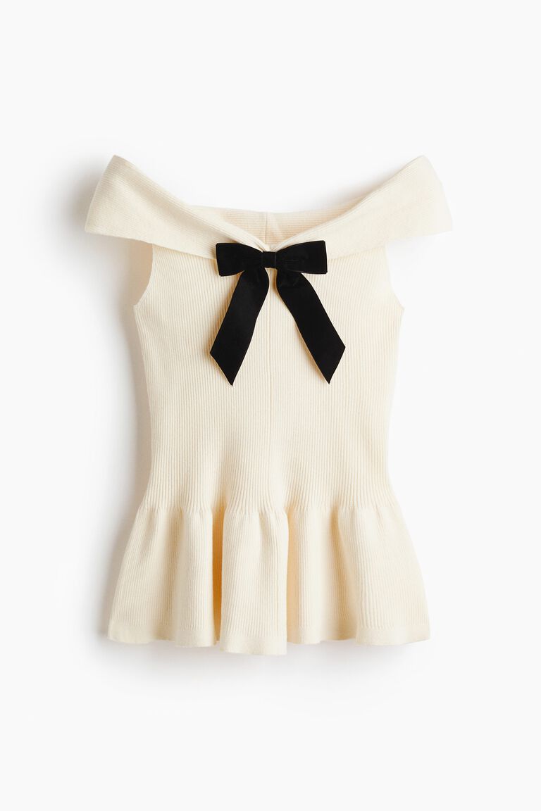 Bow-detail off-the-shoulder top