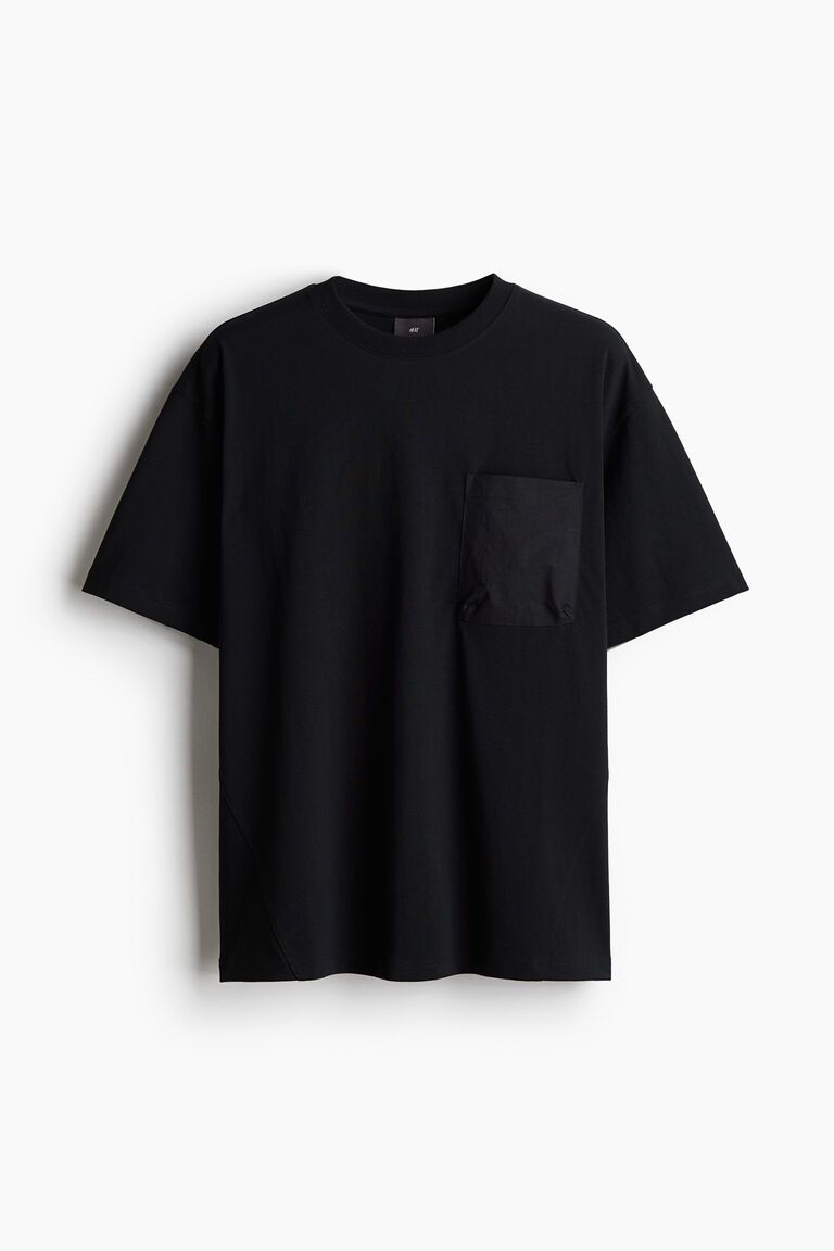 Loose Fit Pocket-detail T-shirt