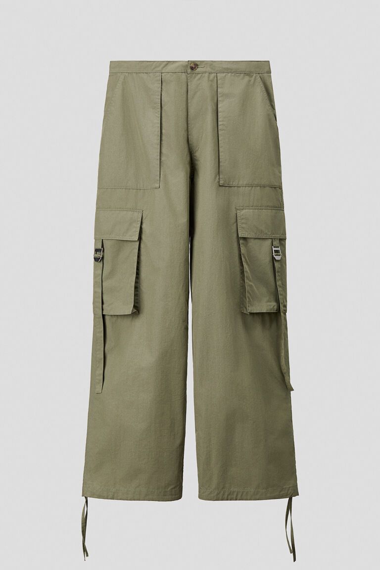 Loose Fit Cargo trousers