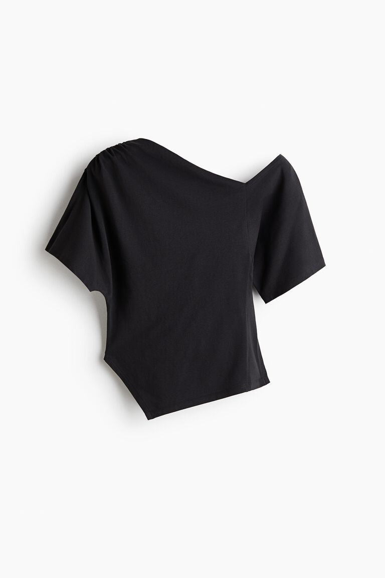 Asymmetric one-shoulder top