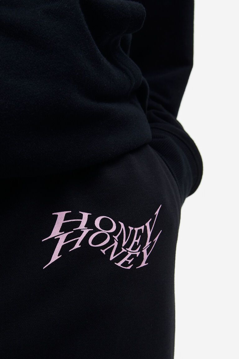 Printed joggers