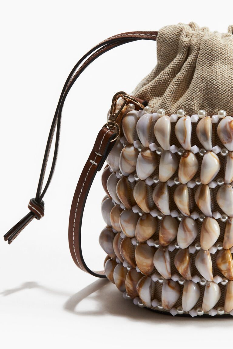 Crossbody bucket bag