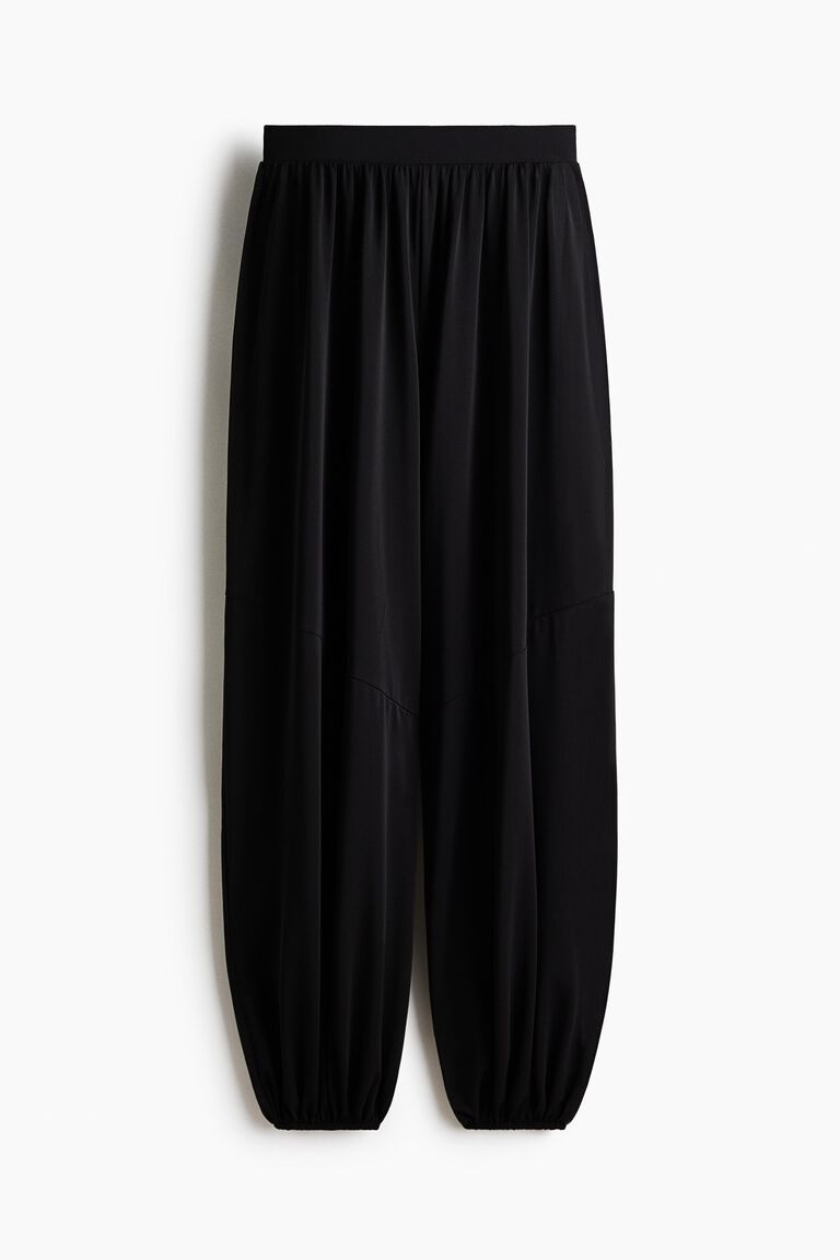 Balloon-leg trousers