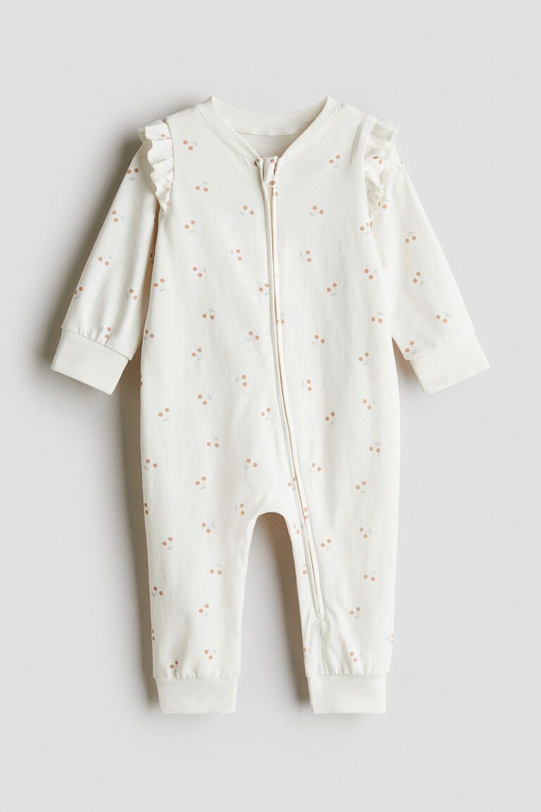Patterned sleepsuit