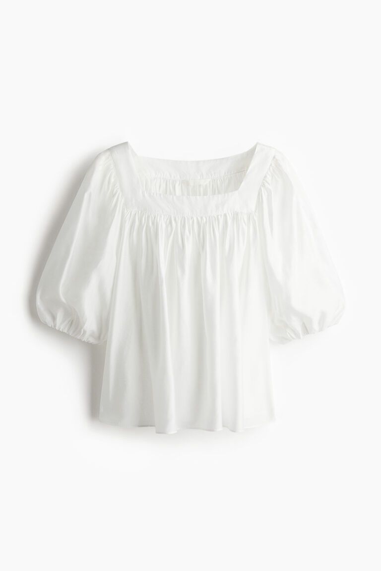 Balloon-sleeved blouse