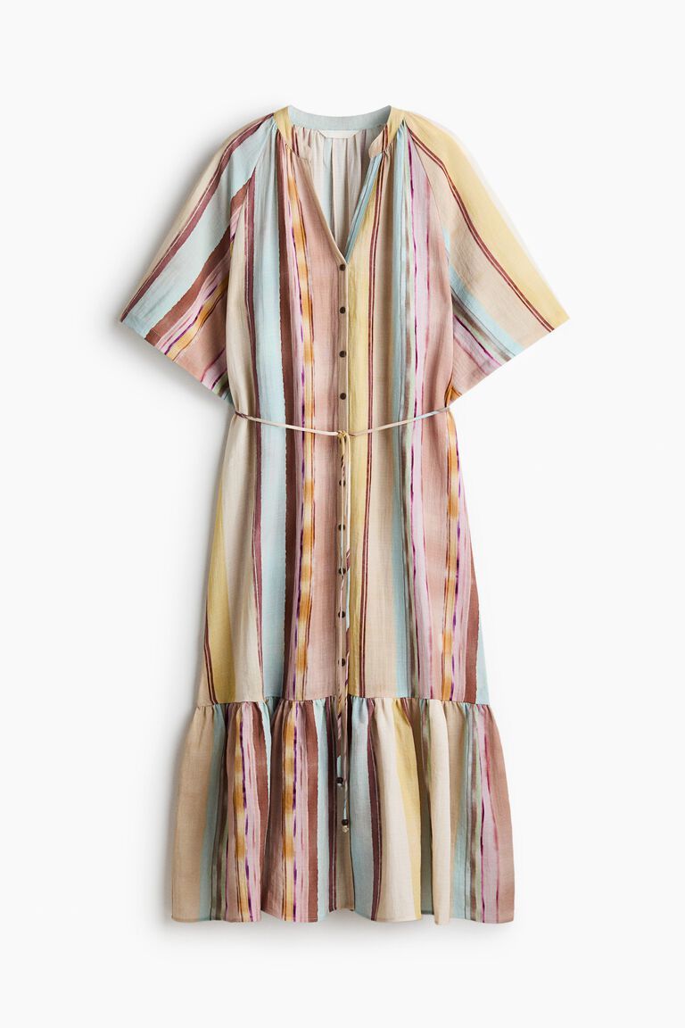 Short-sleeved tie-belt dress