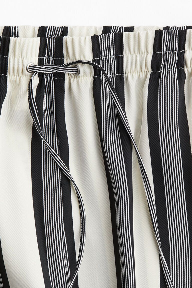 Wide drawstring trousers