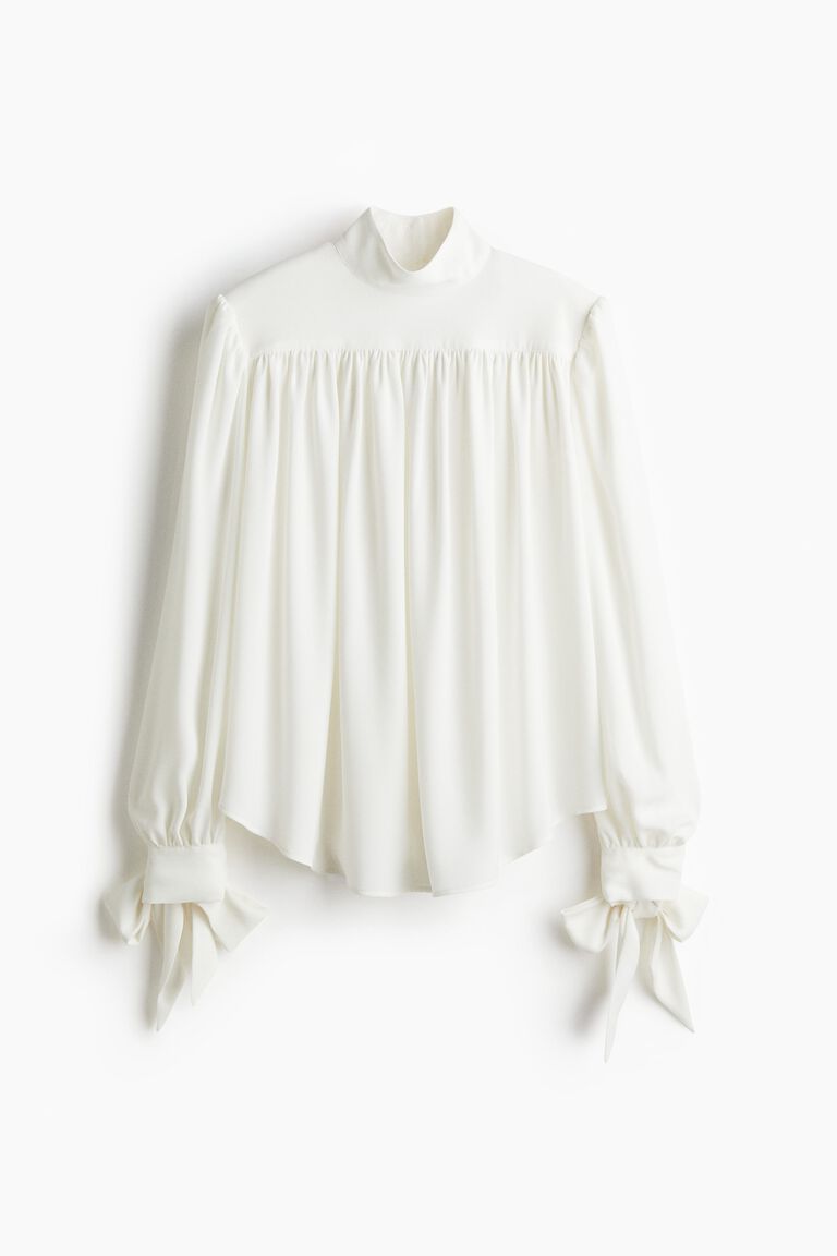 Shoulder-pad blouse