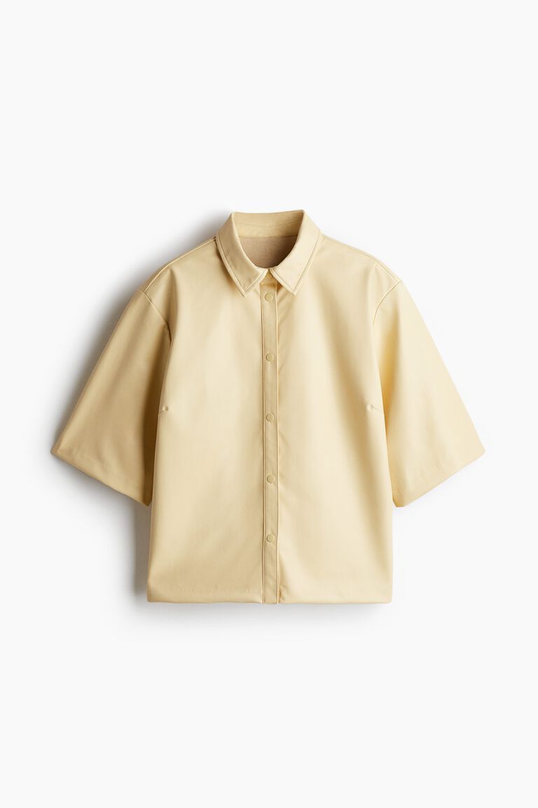Short-sleeved coated shirt