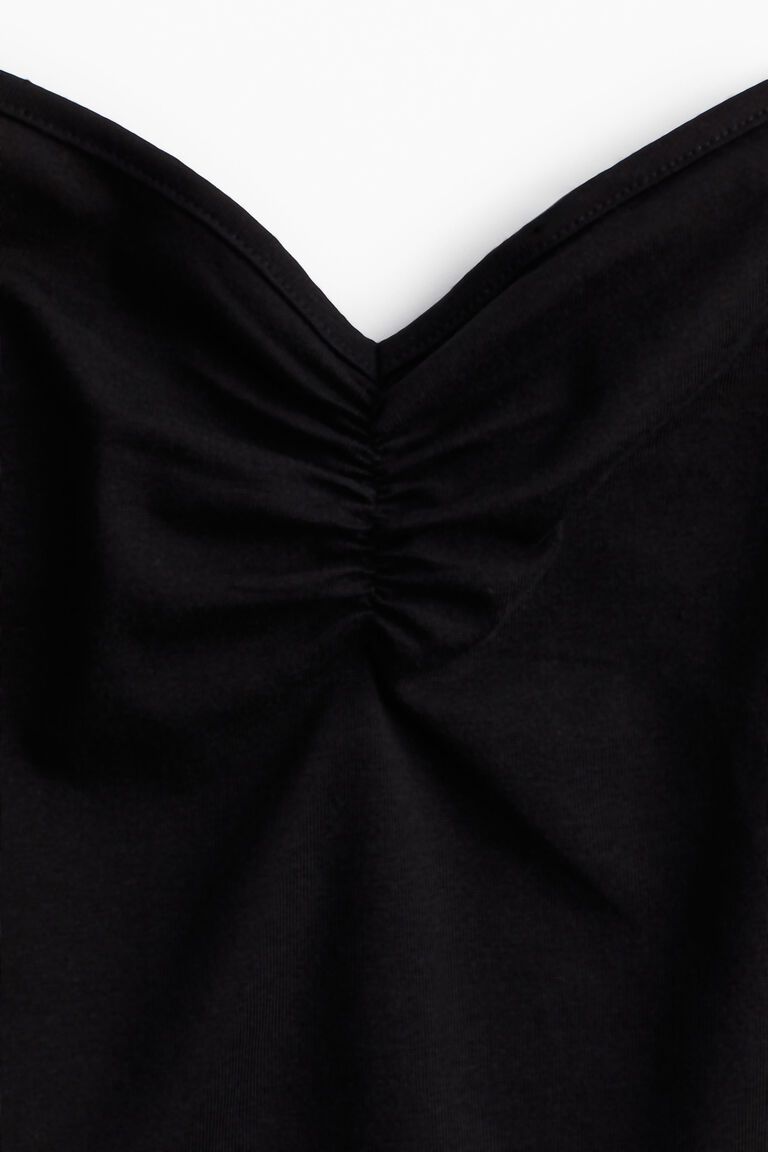 Cropped strappy top