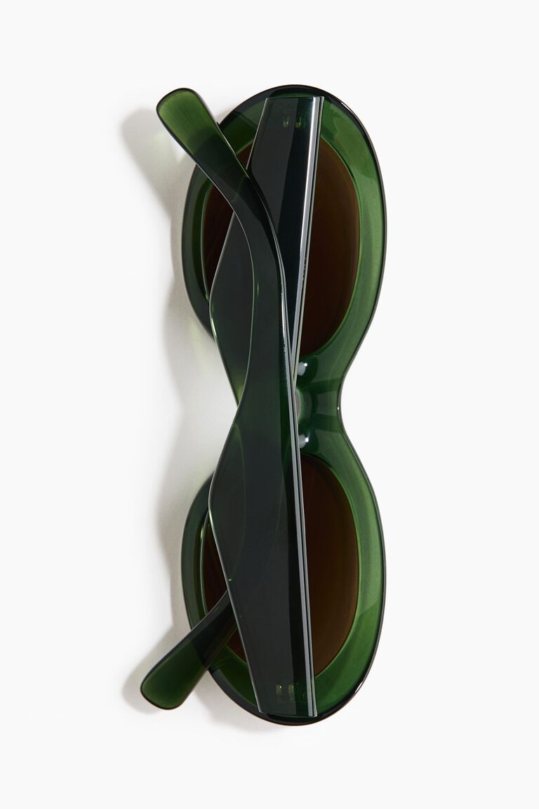 Oval sunglasses