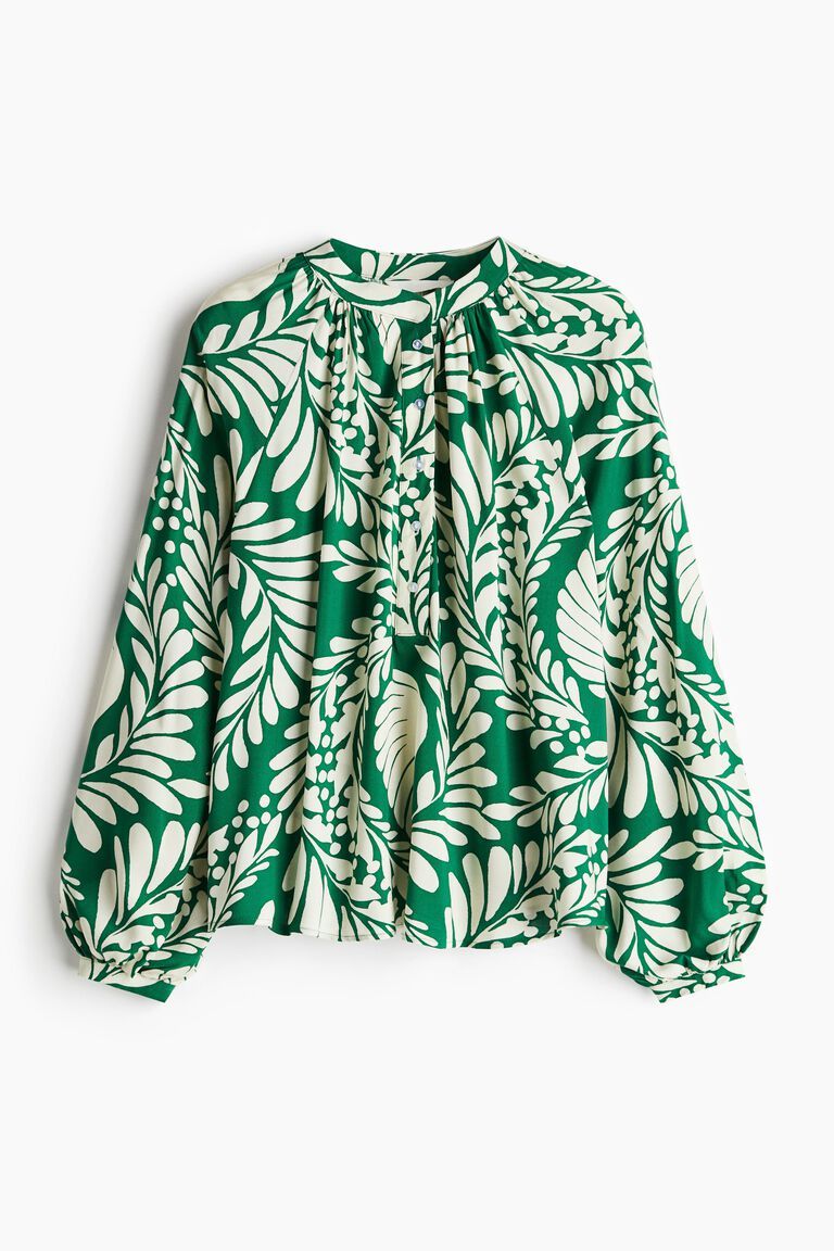 Balloon-sleeved blouse