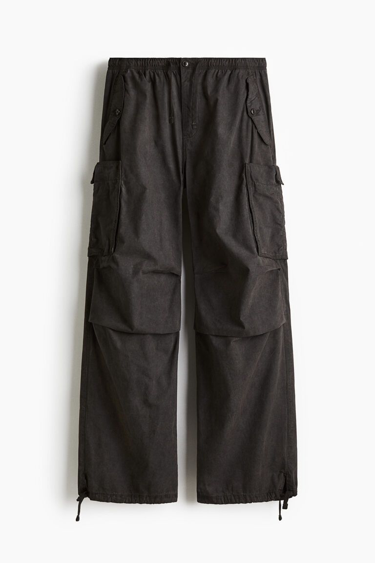 Loose Fit Parachute trousers