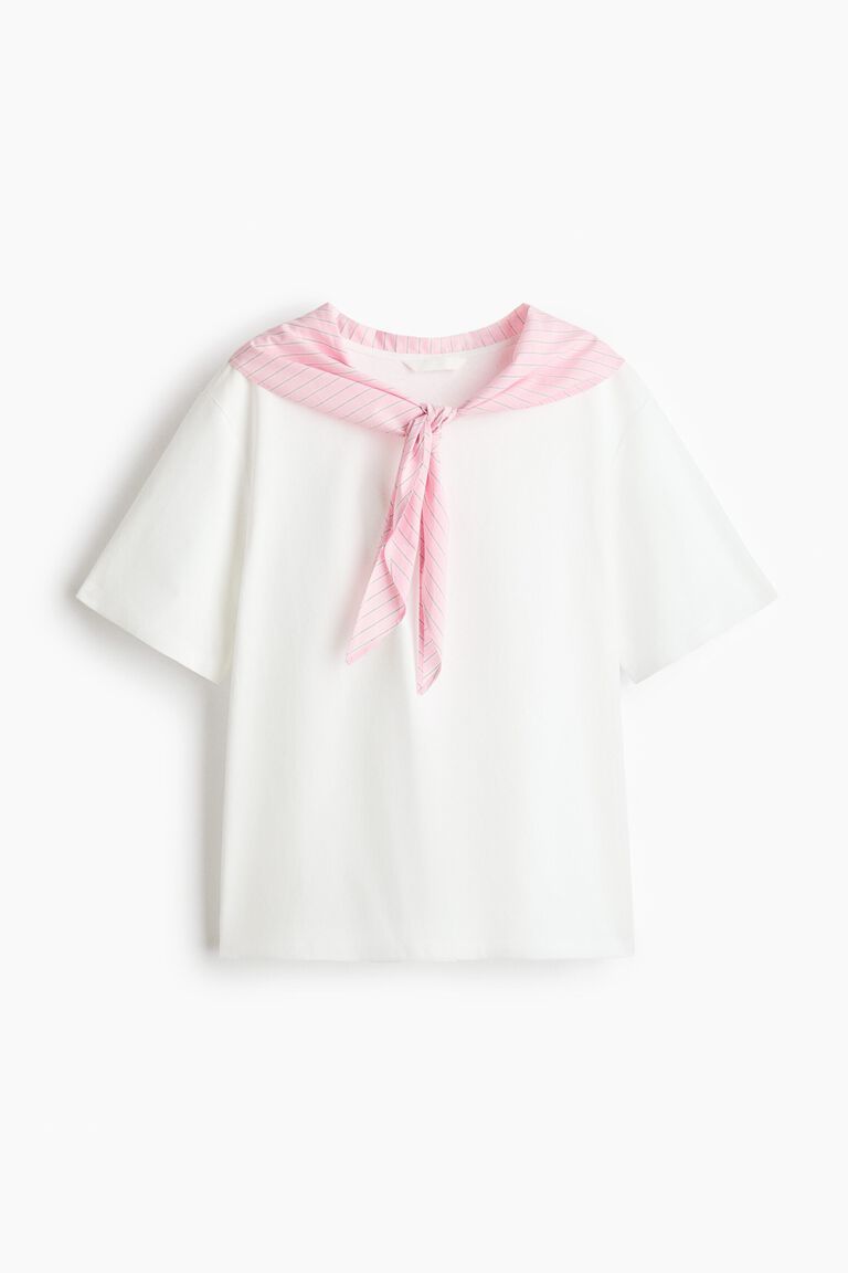 Scarf-collar T-shirt