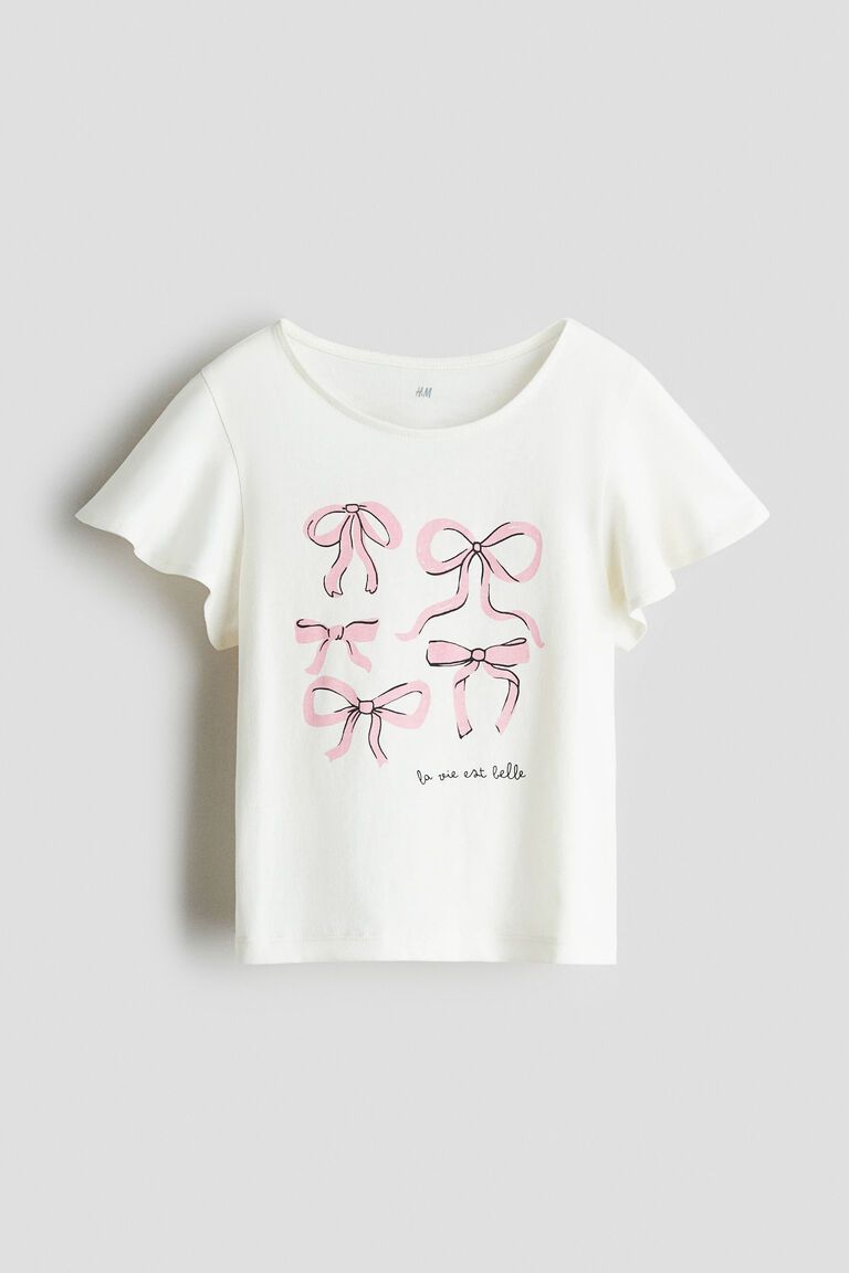 Printed flutter-sleeved top