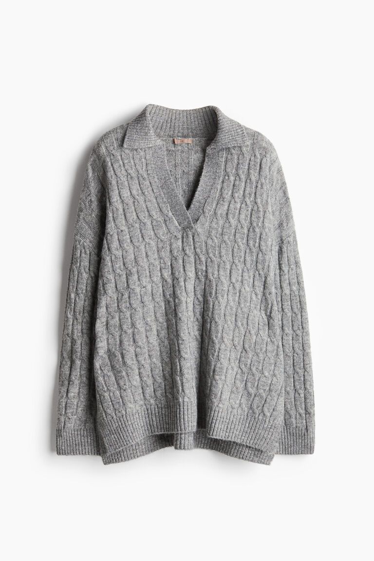 Cable-knit jumper