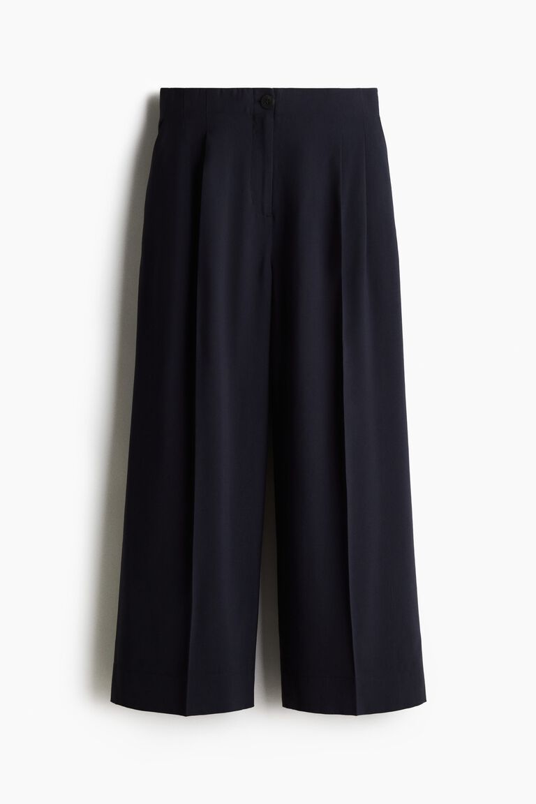 Wide ankle-length trousers