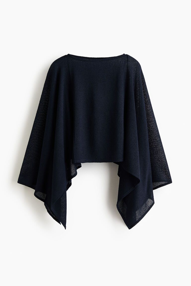 Fine-knit cape