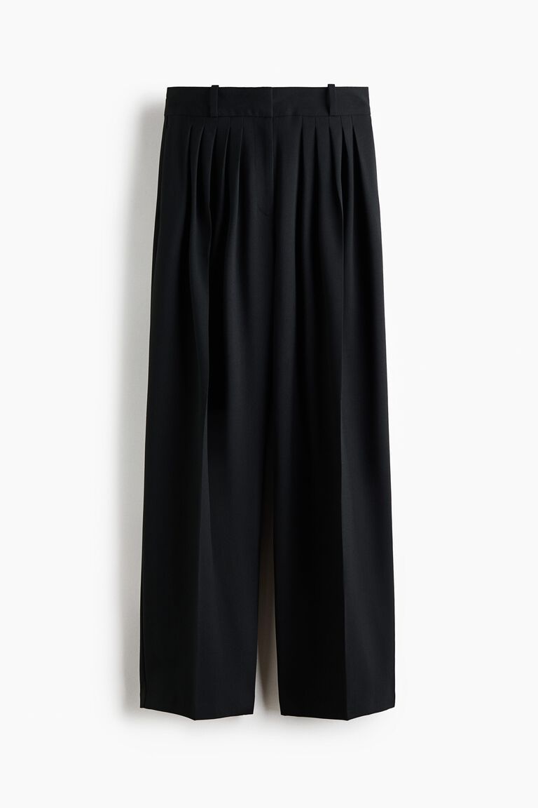 Wide pleated trousers