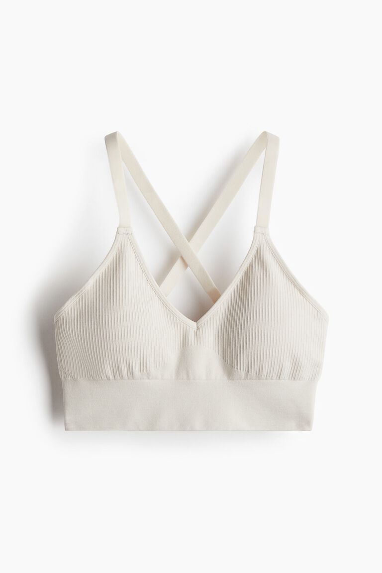 Seamless Medium Support Sports bra with DryMove™