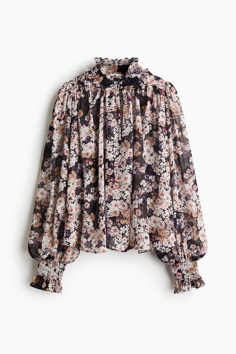 Puff-sleeved chiffon blouse