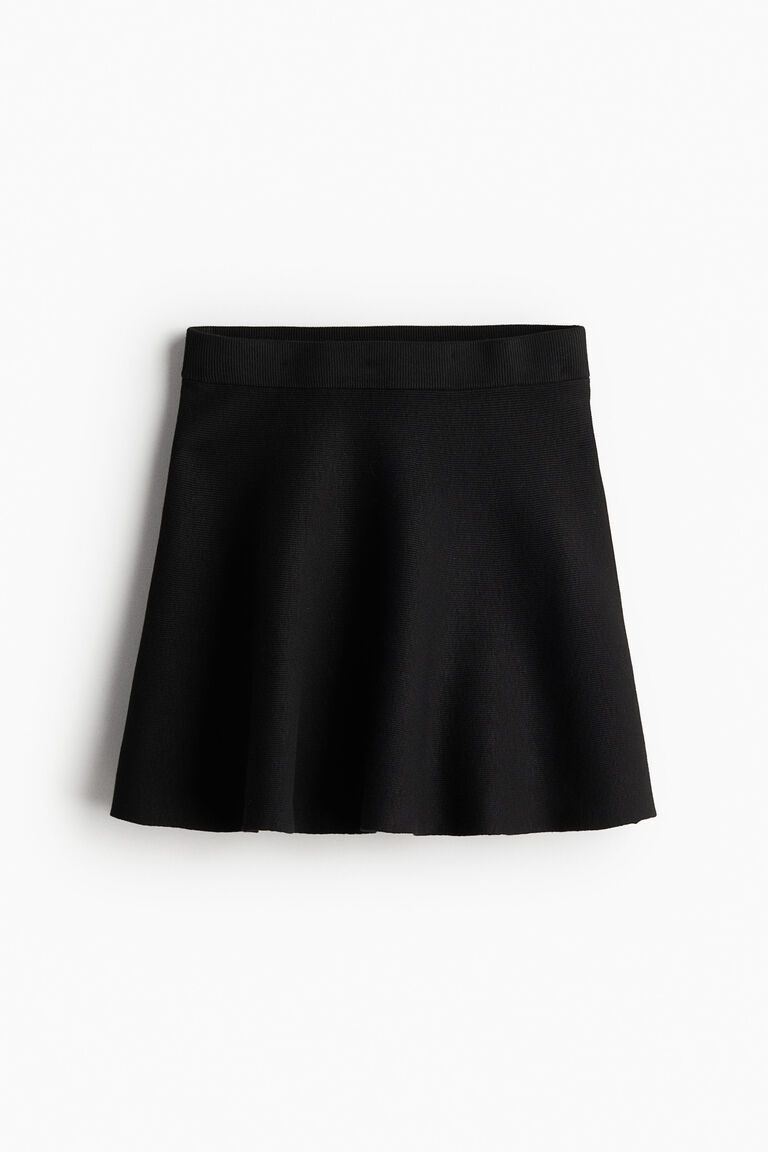 Flared knitted skirt