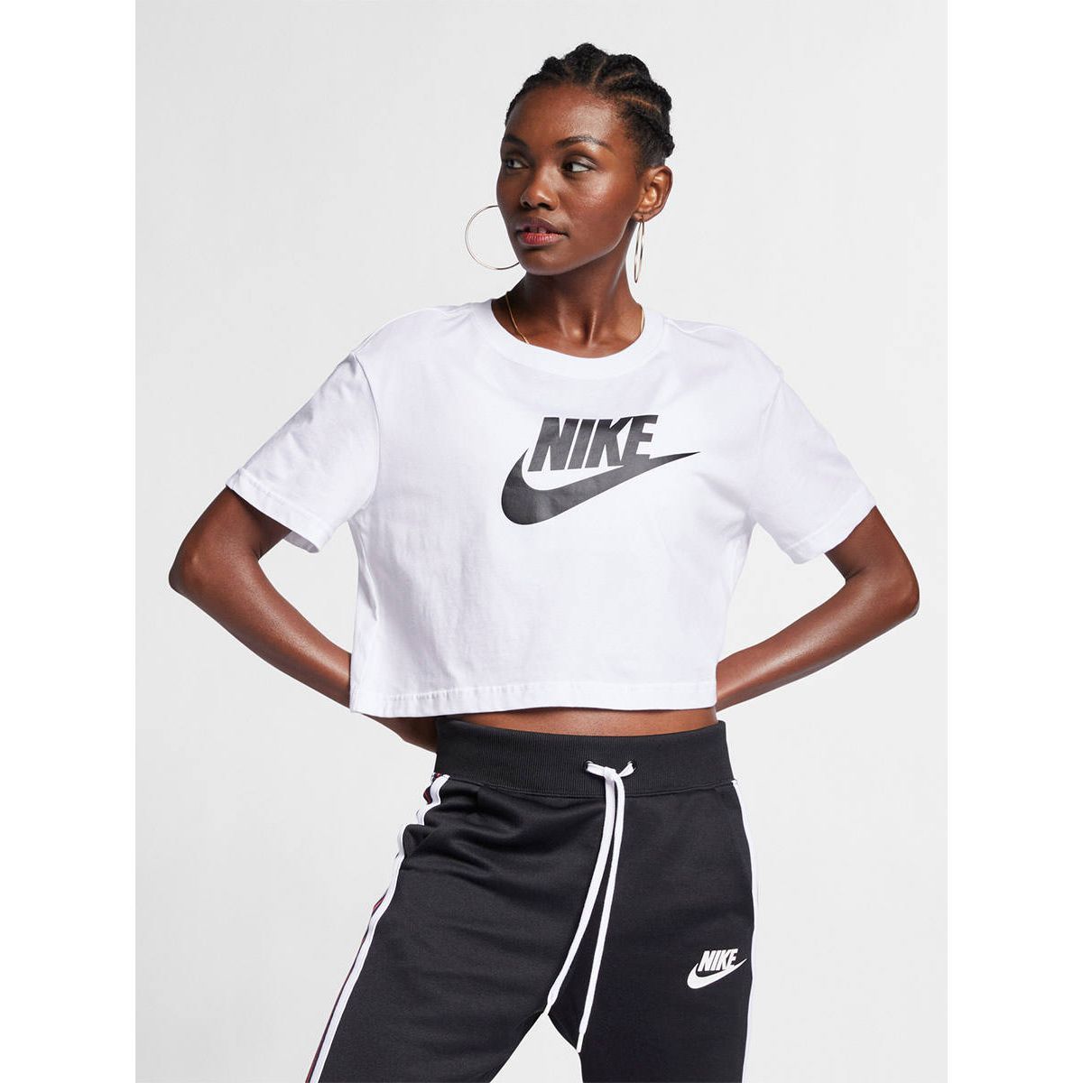 NIKE Sportswear Essential женские футболка