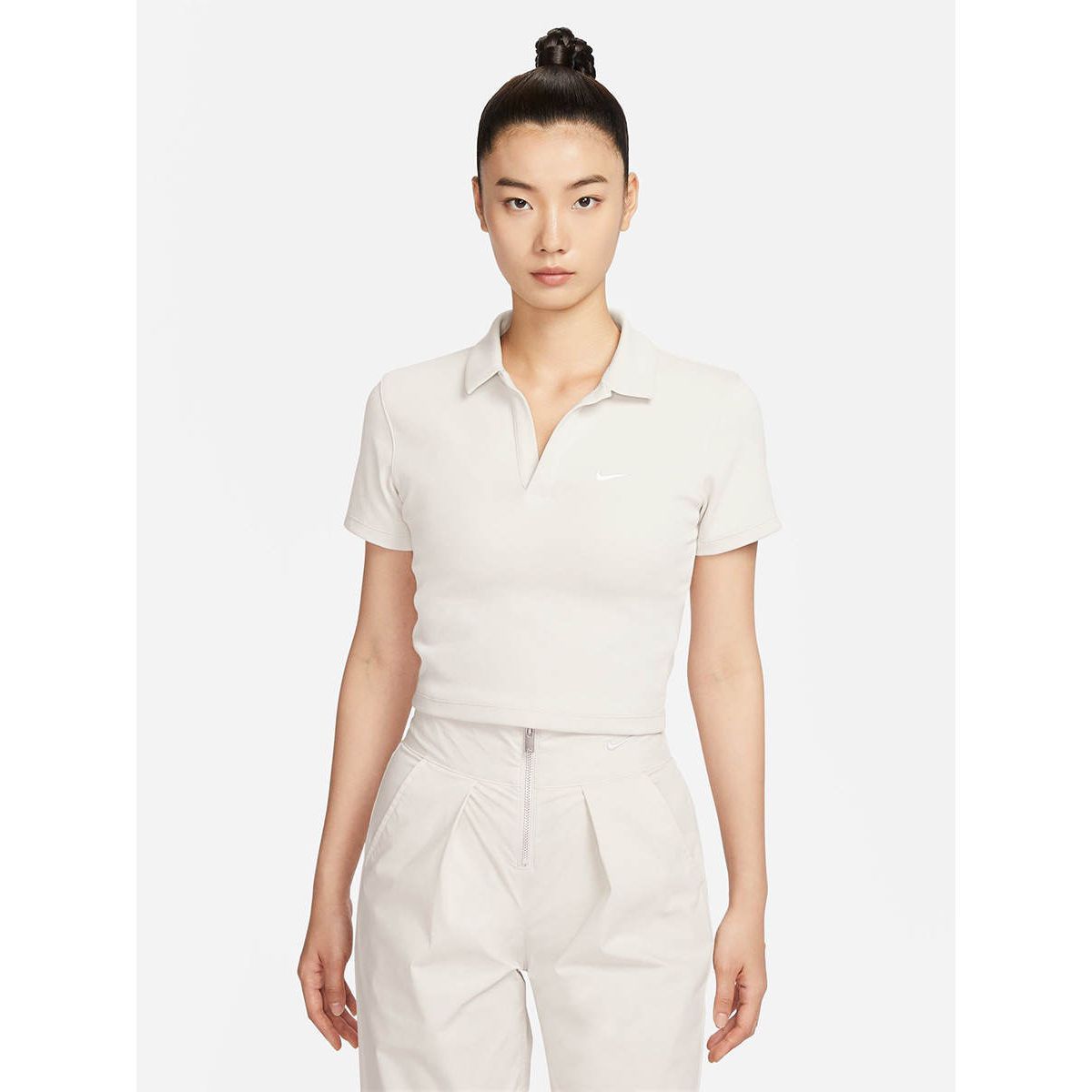 NIKE Sportswear Essential женские поло