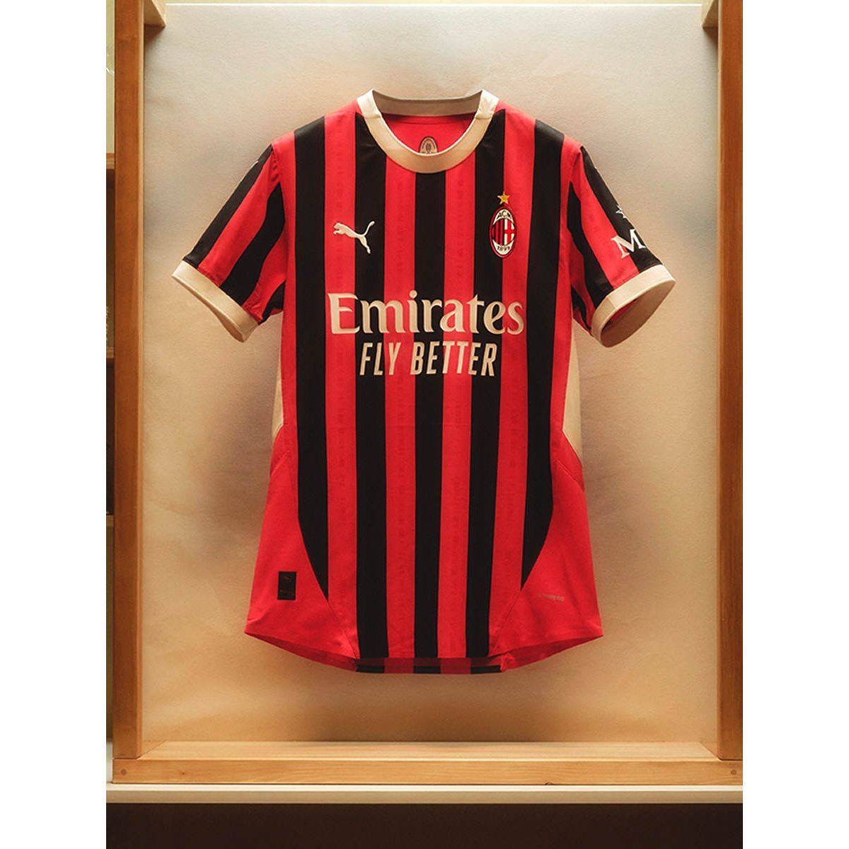 PUMA AC Milan мужская домашняя футболка-реплика 2024/25